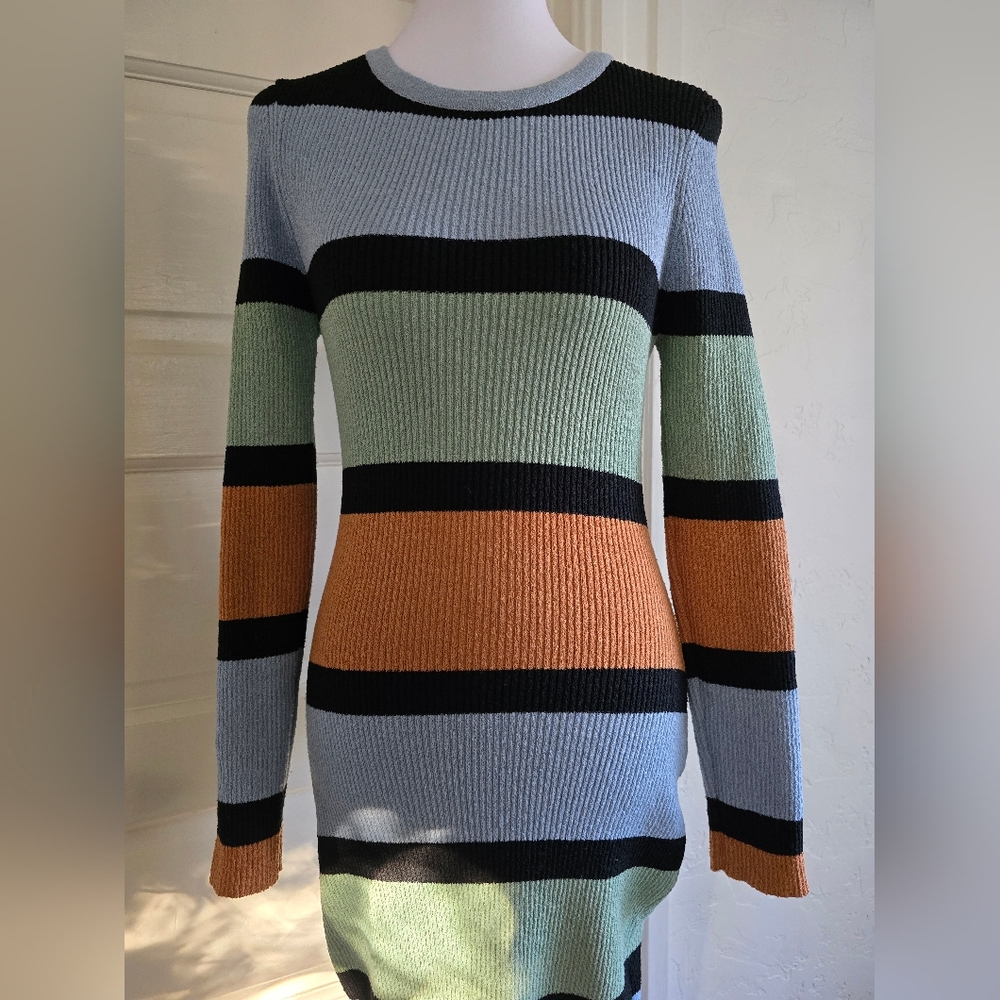 Women's Striped Long Sleeve Maxi Dress - Picture 2 of 5